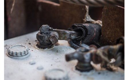 Typical Reasons for Hydraulic Seal Breakdown