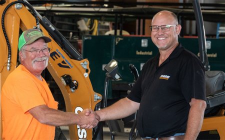 The Inaugural Electric Mini Excavator in North America Begins Operation in Illinois with Minimal Noise