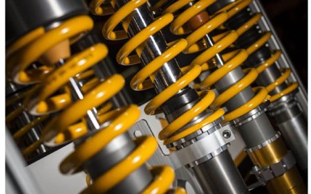 Under pressure – Liebherr piston accumulators