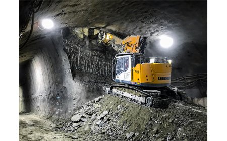 The Liebherr R 930 Tunnel crawler excavator