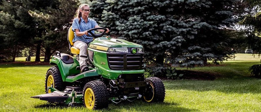 John Deere Lawn Tractor