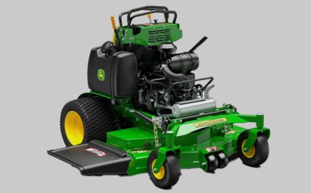 John Deere's 2024 QuikTrak™ Commercial Mowers Make a Distinctive Impression