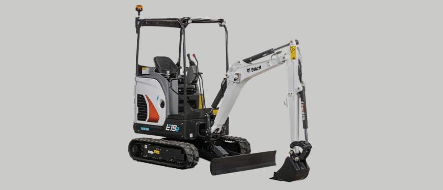 E19e Battery-Electric Compact Excavator