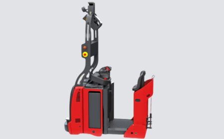 Powerful Robotic Tow Tractor