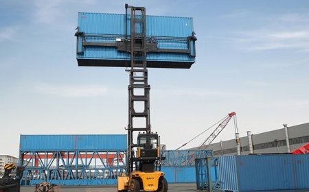 Sany's Twin Empty Container Handler