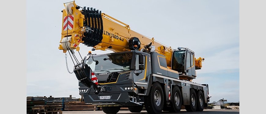 It`s a matter of control: Liebherr 120-tonne mobile crane with new LICCON3 control system