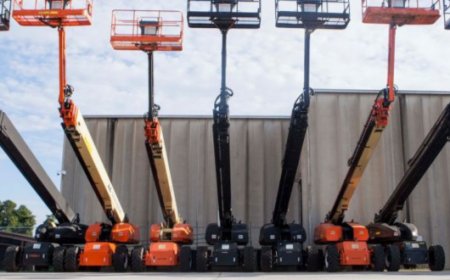 New JLG® 60-FT EC Articulating Boom Lift on Display at World of Concrete