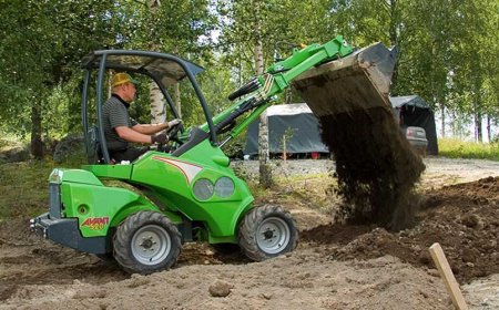 AVANT 500 SERIES LOADERS