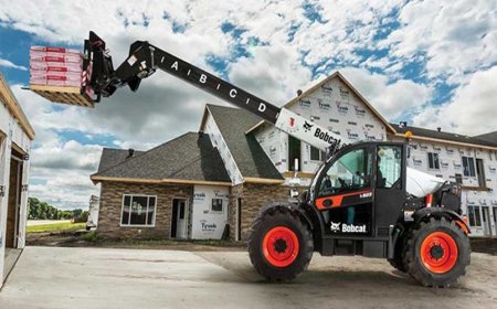 BOBCAT V923 VERSAHANDLER TELESCOPIC TOOL CARRIER