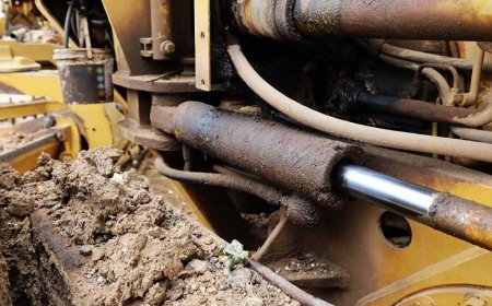 Causes & Effects of Hydraulic Oil Contamination