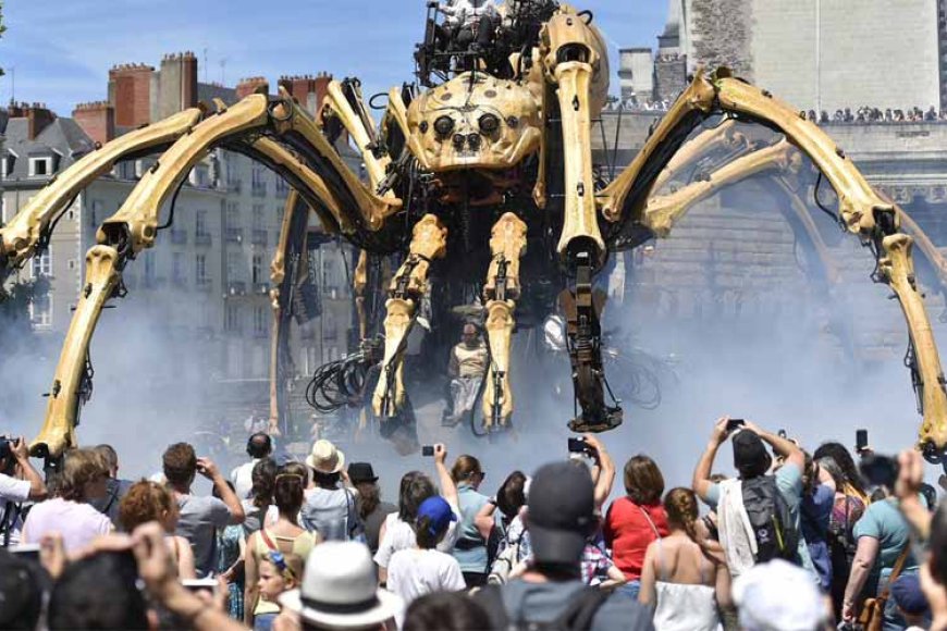 A 43 inch Mechanical Spider Touches Down in France