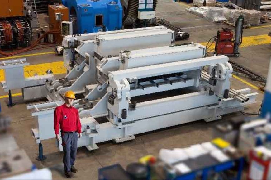 Descaling System for a Rolling Mill for Stainless Steel Panels