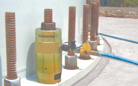 Enerpac hydraulic bolt tensioners