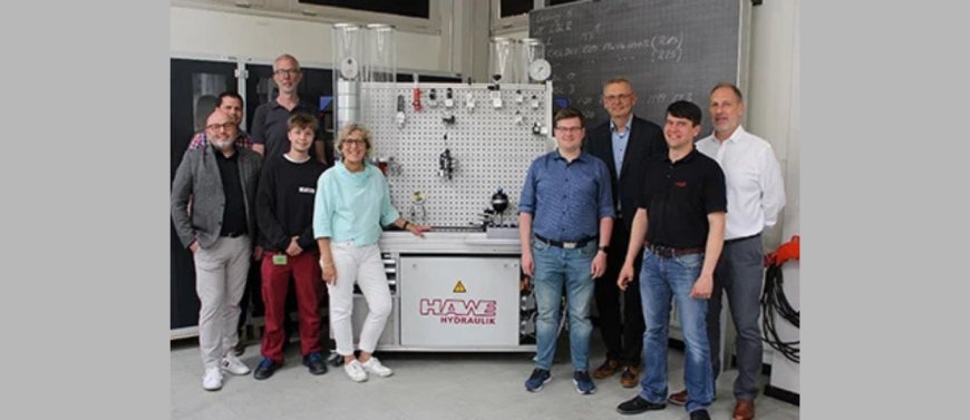 HAWE Hydraulik donates state-of-the-art training facility to vocational school in Freising