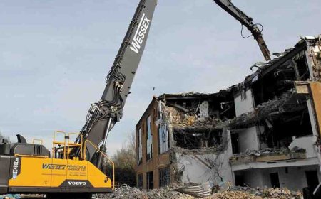 First EC480E High Reach goes to Wessex