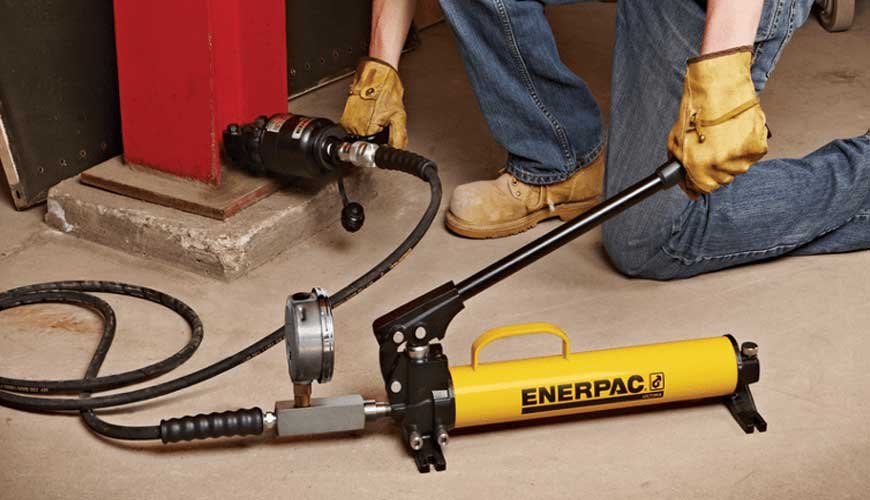 Hydraulic Equipment Maintenance