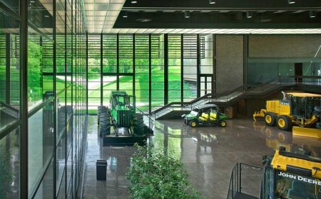 John Deere expanding customer’s access to self-repair resources