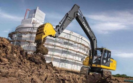 JOHN DEERE EXPANDS EXCAVATOR LINEUP WITH NEW 200G MODEL