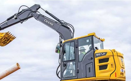 John Deere updates excavator lineup