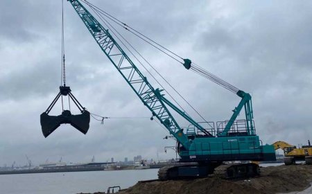 KOBELCO CKE900G-3 CRANE