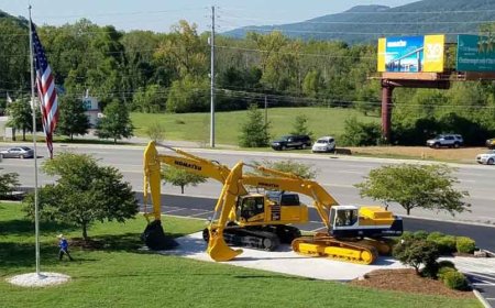 Komatsu Introduces New Upgraded PC210LCi-11 Hydraulic Excavator