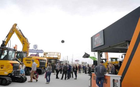 LiuGong Dressta Launches New Products in North American Market