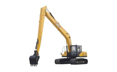 Long reach excavators with smart hydraulics