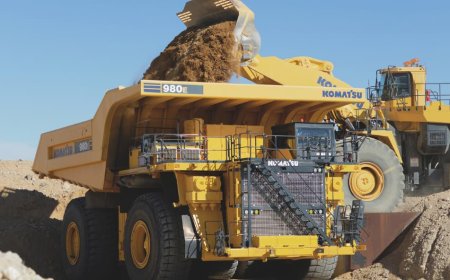 Barrick and Komatsu reach agreement on $440M equipment contract