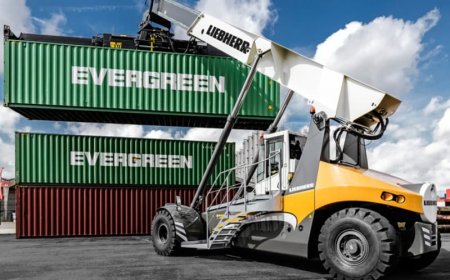 Container logistics in ports – Stacking