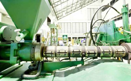 MONEY SAVING SOLUTIONS FOR PLASTIC MOULDING INDUSTRY WITH APEX HYDRAULICS