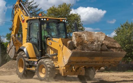 Center-Pivot Backhoe Loaders 450