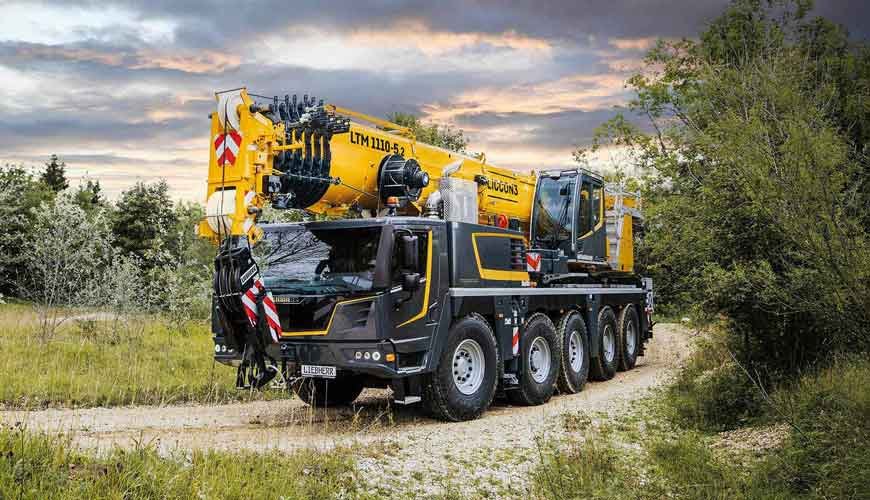 Liebherr LTM 1110-5.2 mobile crane
