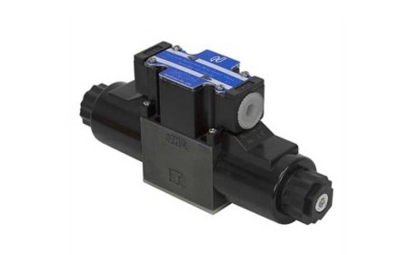 Northman double-solenoid control valve