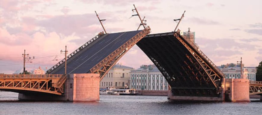 Lifting the Way: The Unbeatable Advantages of Hydraulic Bridge Systems