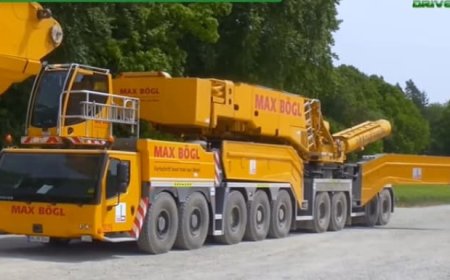Extremely Powerful Mobile Hydraulic Crane Assembly, Operation & Dismantling. Liebherr LTM 11200