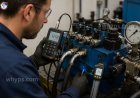How can I identify internal leakage in hydraulic valves?